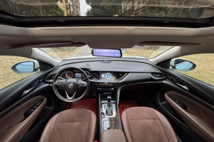 Used Buick Regal 2019 20T Elite Version China VI Standard Interior 3