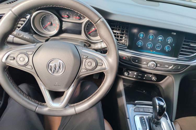 Used Buick Regal 2019 20T Luxury Model China VI Standard Interior 3