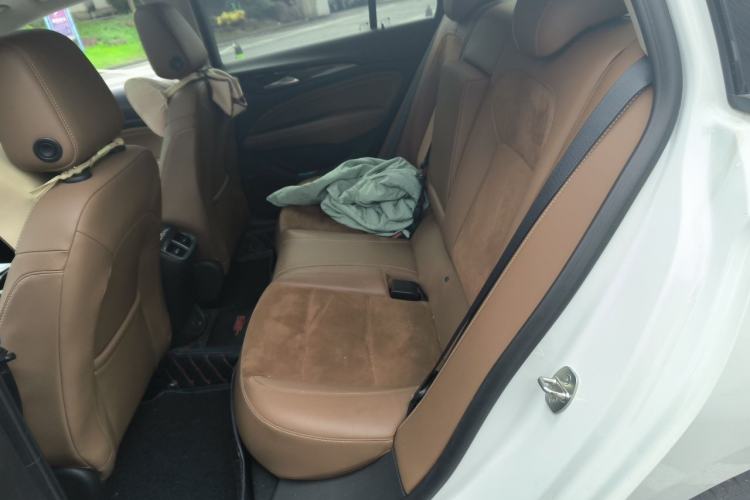 Used Buick Regal 2019 20T Elite Version China VI Standard Interior 4
