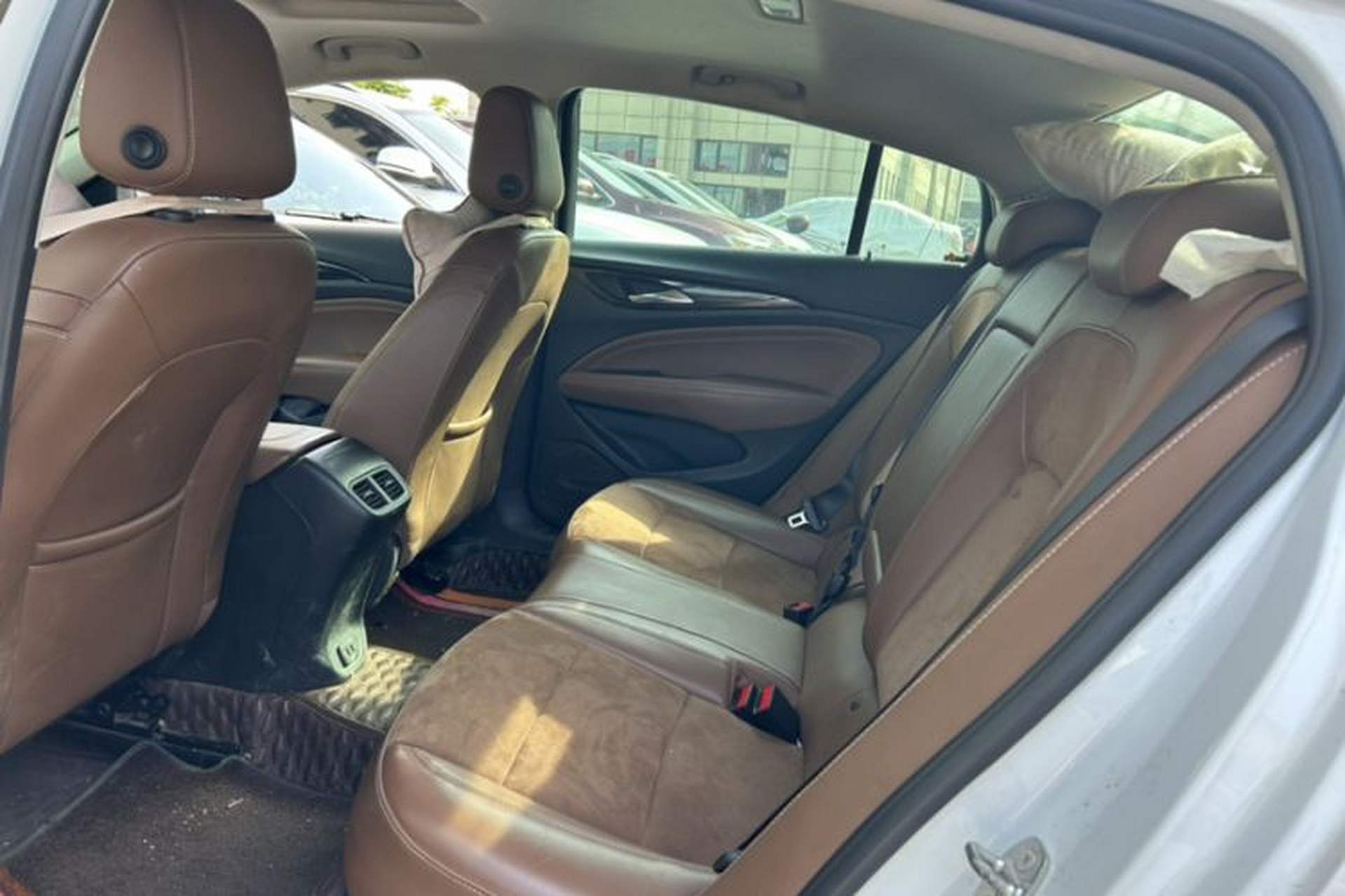 Used Buick Regal 2019 20T Elite Version China VI Standard Interior 5