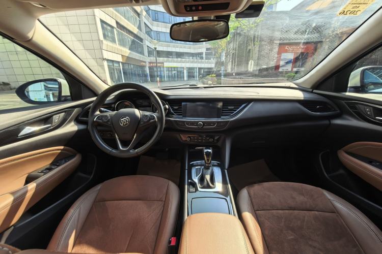 Used Buick Regal 2019 20T Elite Version China VI Standard Interior 5