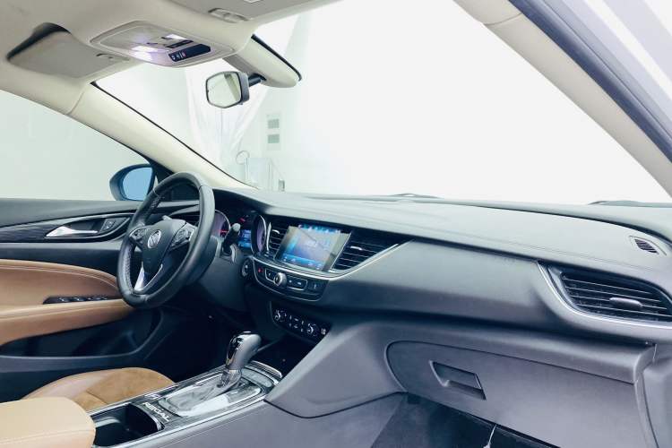 Used Buick Regal 2019 20T Elite Version China VI Standard Interior 5