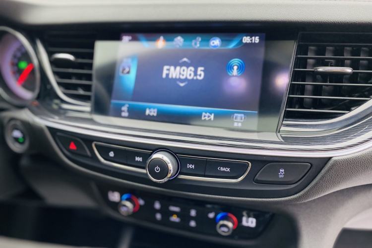 Used Buick Regal 2019 20T Elite Version China VI Standard Interior 7