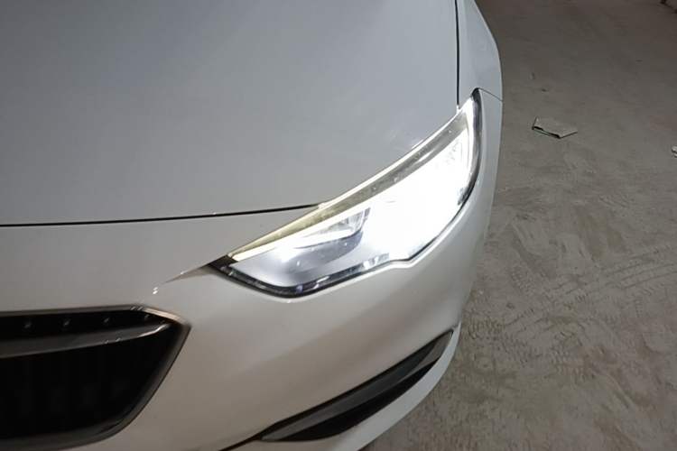 Used Buick Regal 2019 20T Elite Version China VI Standard Left Front Headlight