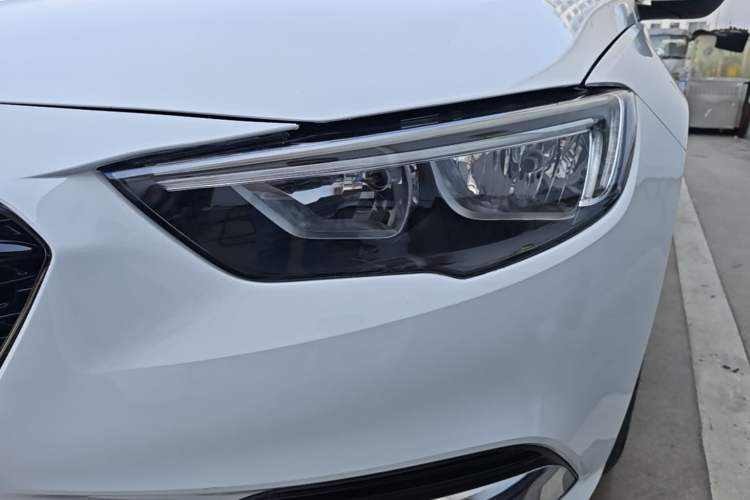 Used Buick Regal 2019 20T Elite Version China VI Standard Left Front Headlight