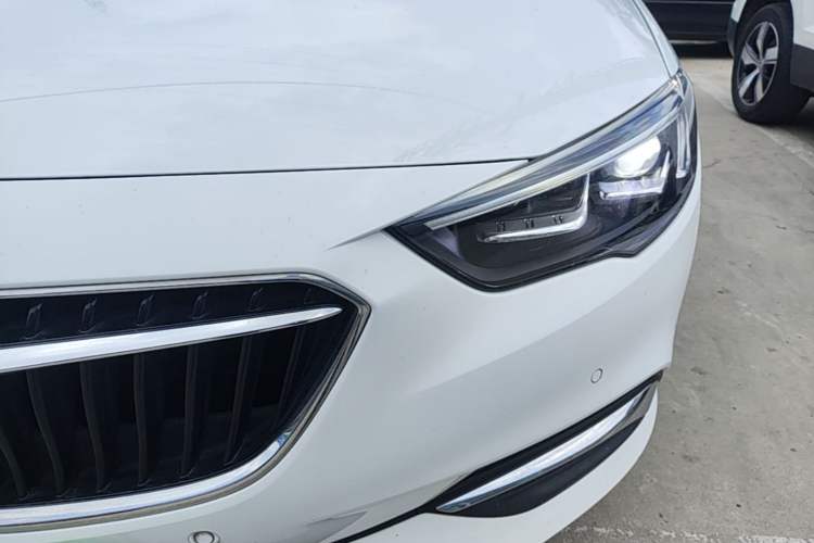 Used Buick Regal 2019 Revised 20T Luxury Version China VI Standard Left Front Headlight