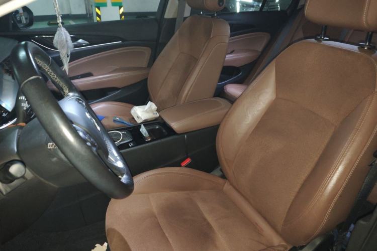 Used Buick Regal 2019 28T Luxury Edition China VI Left Front Seat