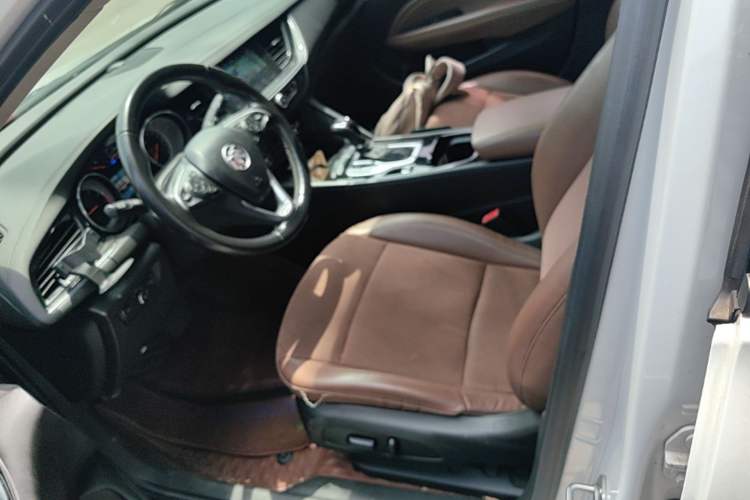 Used Buick Regal 2019 20T Elite Version China VI Standard Left Front Seat