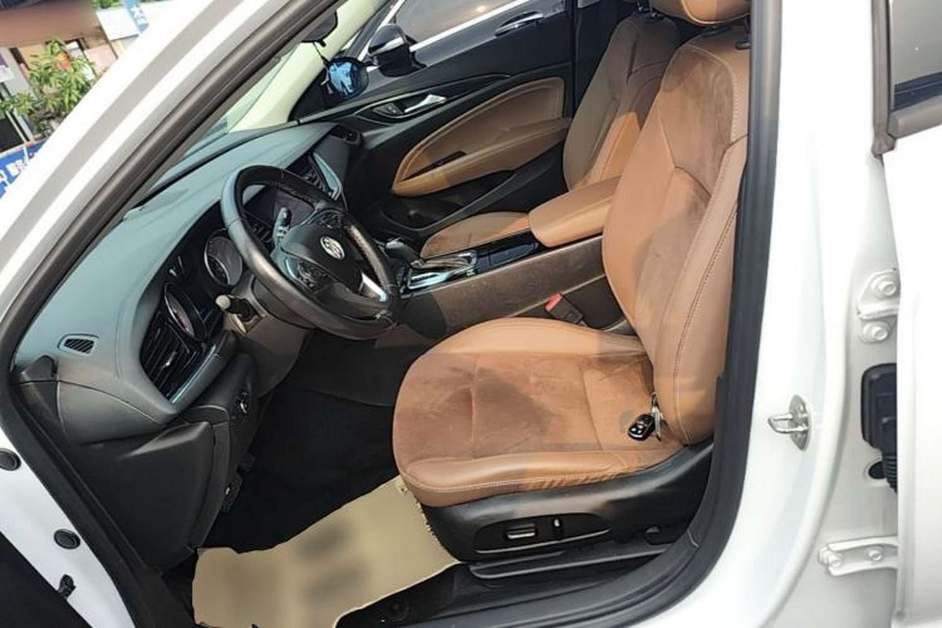 Used Buick Regal 2019 20T Elite Version China VI Standard Left Front Seat