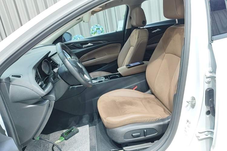Used Buick Regal 2019 20T Elite Version China VI Standard Left Front Seat