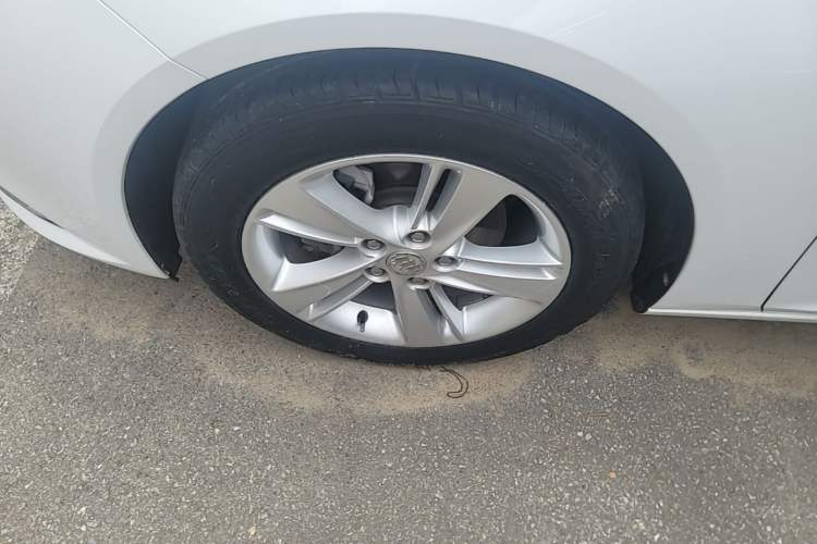 Used Buick Regal 2019 20T Elite Version China VI Standard Left Front Wheel Hub