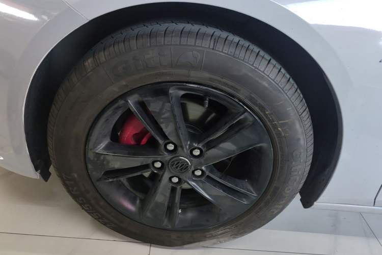 Used Buick Regal 2019 20T Elite Version China VI Standard Left Front Wheel Hub