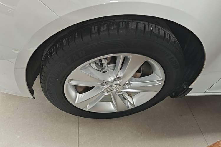 Used Buick Regal 2019 20T Elite Version China VI Standard Left Front Wheel Hub