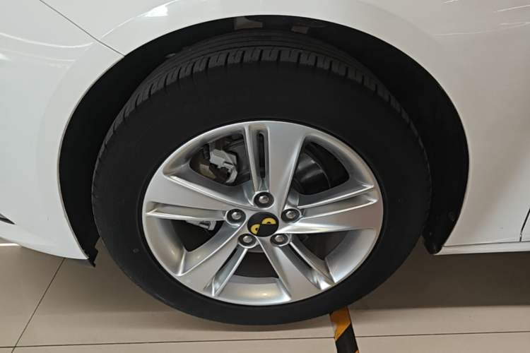 Used Buick Regal 2019 20T Elite Version China VI Standard Left Front Wheel Hub