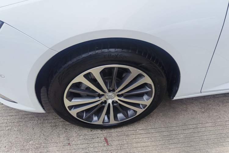 Used Buick Regal 2019 28T Luxury Edition China VI Left Front Wheel Hub