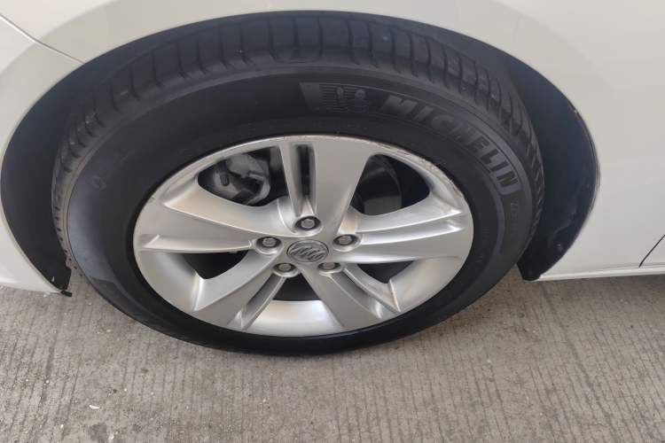 Used Buick Regal 2019 20T Elite Version China VI Standard Left Front Wheel Hub