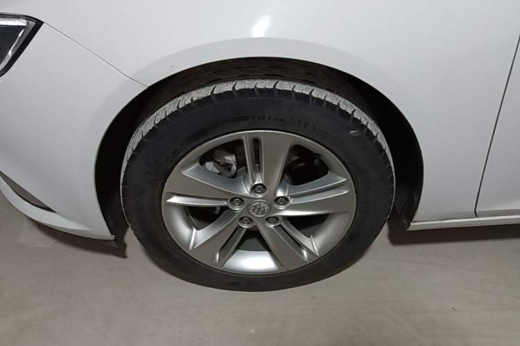 Used Buick Regal 2019 20T Elite Version China VI Standard Left Front Wheel Hub