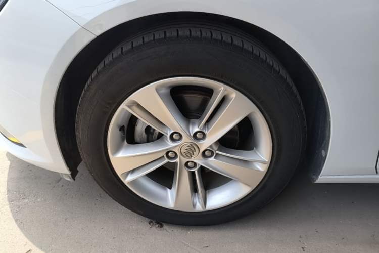 Used Buick Regal 2019 20T Elite Version China VI Standard Left Front Wheel Hub