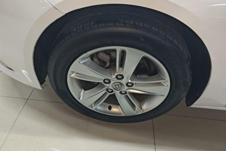 Used Buick Regal 2019 20T Elite Version China VI Standard Left Front Wheel Hub