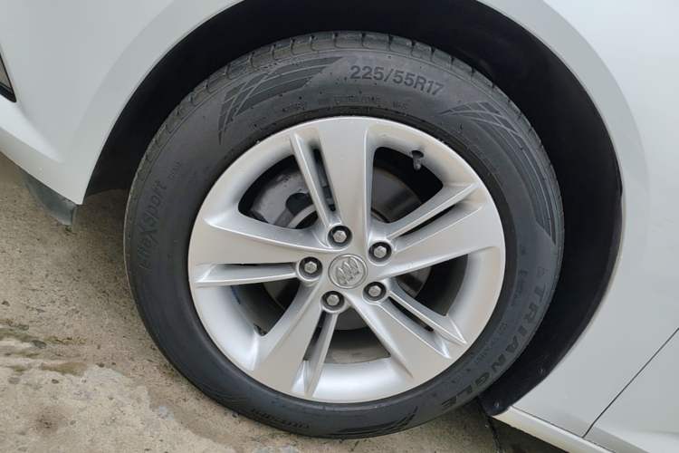Used Buick Regal 2019 20T Elite Version China VI Standard Left Front Wheel Hub