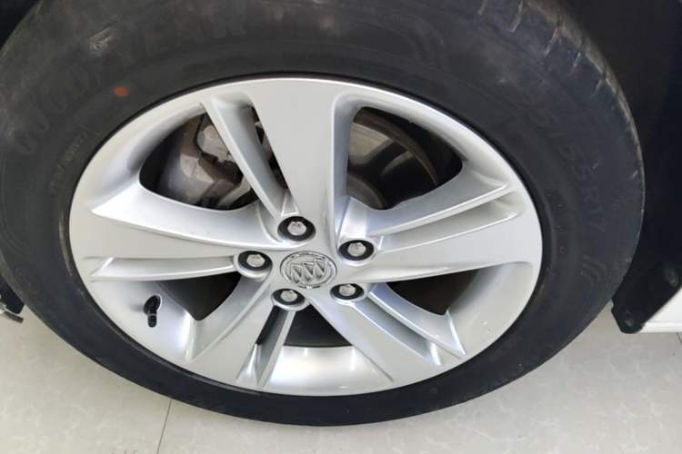 Used Buick Regal 2019 20T Elite Version China VI Standard Left Front Wheel Hub