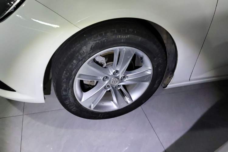 Used Buick Regal 2019 20T Elite Version China VI Standard Left Front Wheel Hub