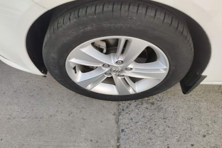 Used Buick Regal 2019 20T Elite Version China VI Standard Left Front Wheel Hub