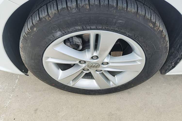 Used Buick Regal 2019 Revised 20T Luxury Version China VI Standard Left Front Wheel Hub