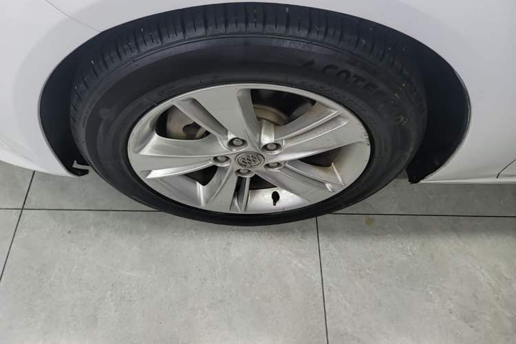 Used Buick Regal 2019 20T Elite Version China VI Standard Left Front Wheel Hub