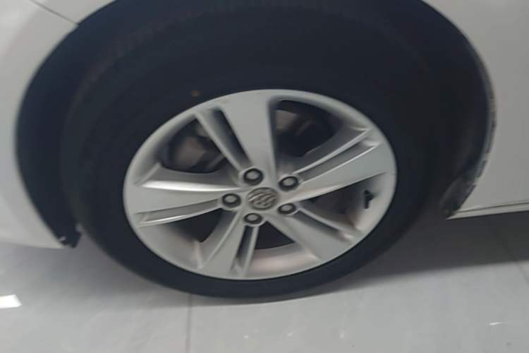 Used Buick Regal 2019 20T Elite Version China VI Standard Left Front Wheel Hub
