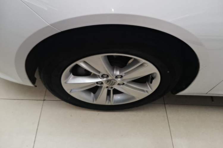 Used Buick Regal 2019 20T Elite Version China VI Standard Left Front Wheel Hub