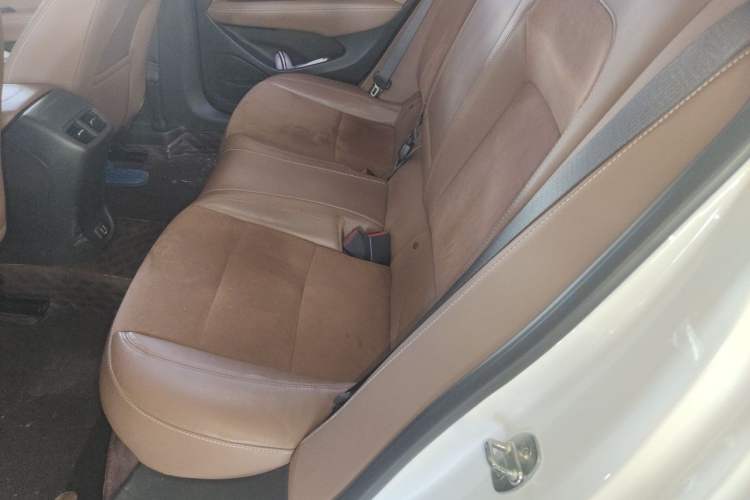 Used Buick Regal 2019 20T Elite Version China V Standard Left Rear Seat