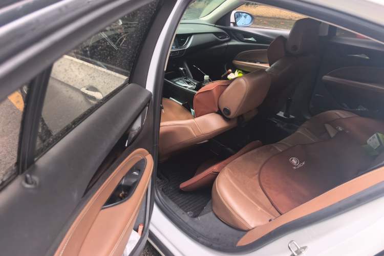 Used Buick Regal 2019 20T Elite Version China VI Standard Left Rear Seat