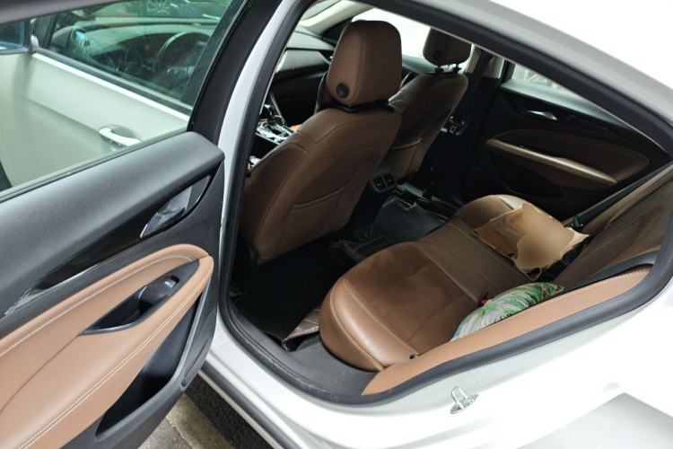 Used Buick Regal 2019 20T Elite Version China VI Standard Left Rear Seat