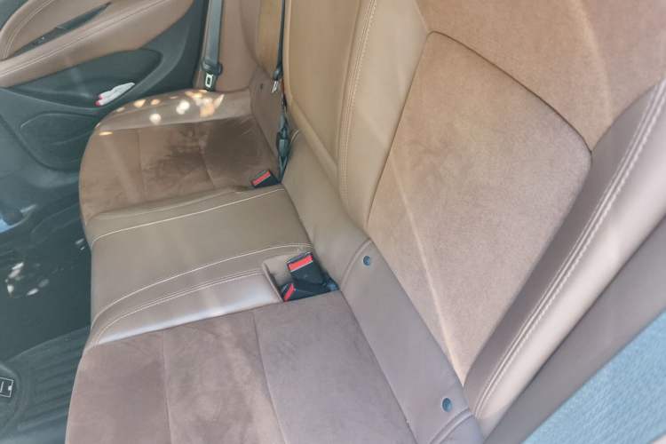 Used Buick Regal 2019 20T Luxury Model China VI Standard Left Rear Seat