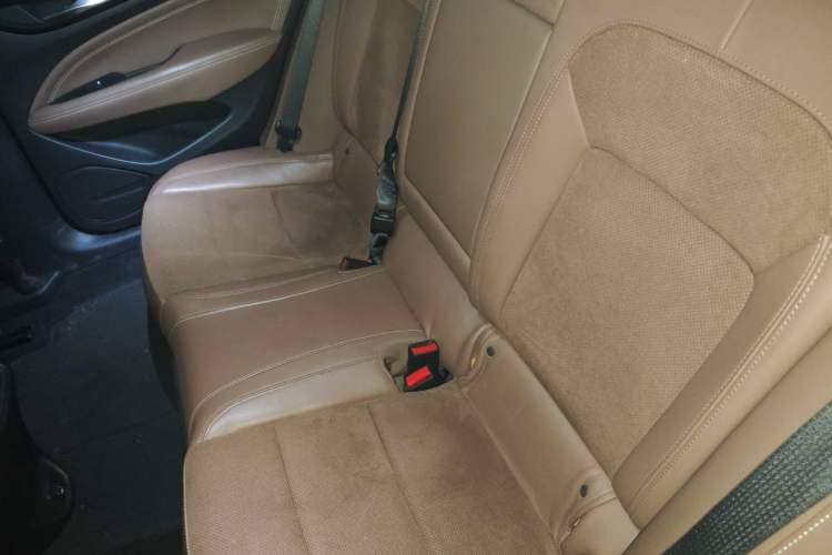 Used Buick Regal 2019 28T Luxury Edition China VI Left Rear Seat