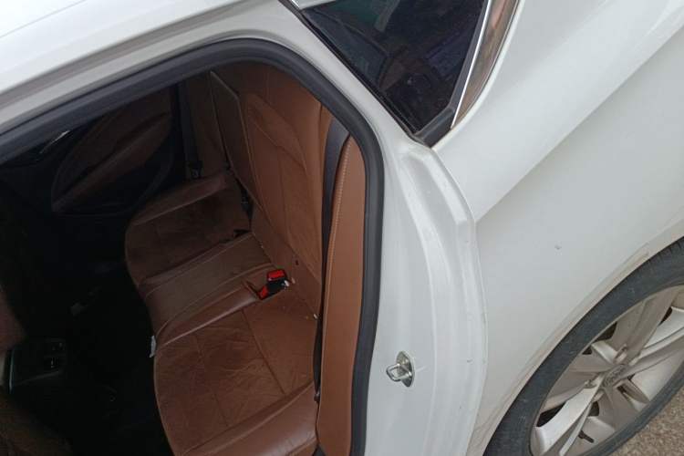 Used Buick Regal 2019 20T Elite Version China VI Standard Left Rear Seat
