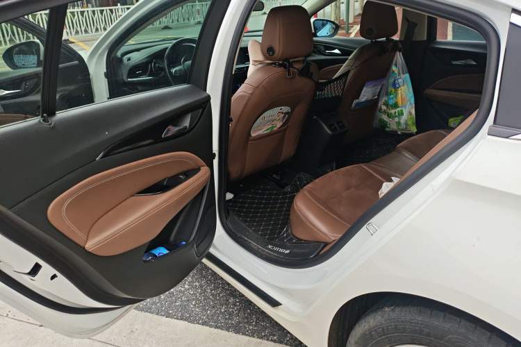 Used Buick Regal 2019 20T Elite Version China VI Standard Left Rear Seat