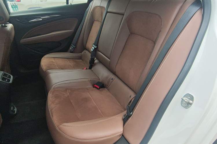 Used Buick Regal 2019 20T Elite Version China VI Standard Left Rear Seat