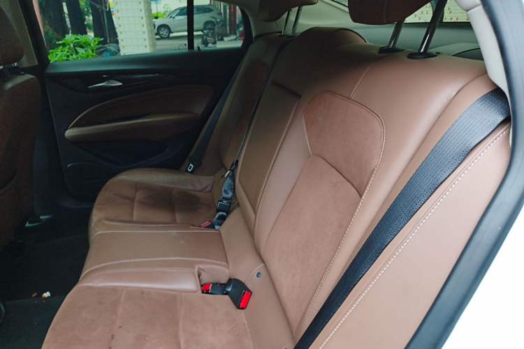 Used Buick Regal 2019 20T Elite Version China V Standard Left Rear Seat