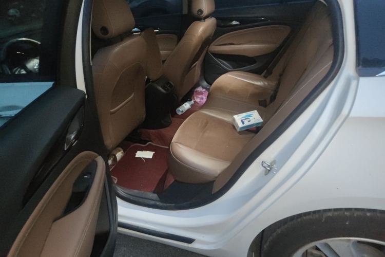 Used Buick Regal 2019 20T Elite Version China VI Standard Left Rear Seat