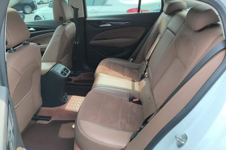 Used Buick Regal 2019 20T Elite Version China VI Standard Left Rear Seat