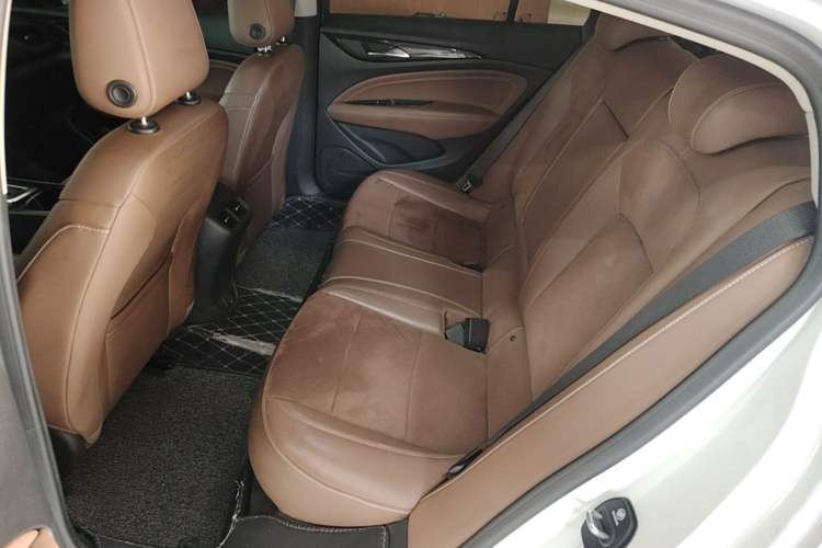 Used Buick Regal 2019 20T Luxury Model China VI Standard Left Rear Seat
