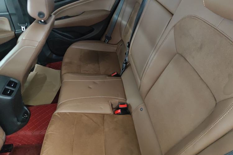 Used Buick Regal 2019 20T Elite Version China VI Standard Left Rear Seat