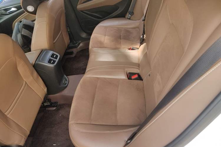 Used Buick Regal 2019 20T Elite Version China VI Standard Left Rear Seat