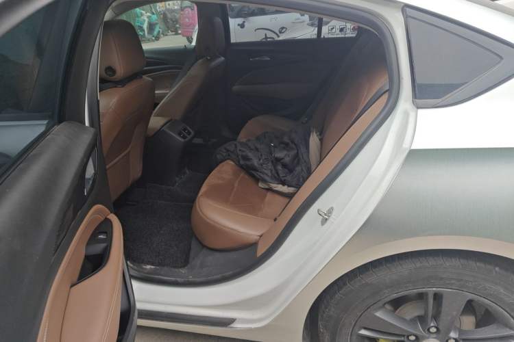 Used Buick Regal 2019 20T Elite Version China VI Standard Left Rear Seat