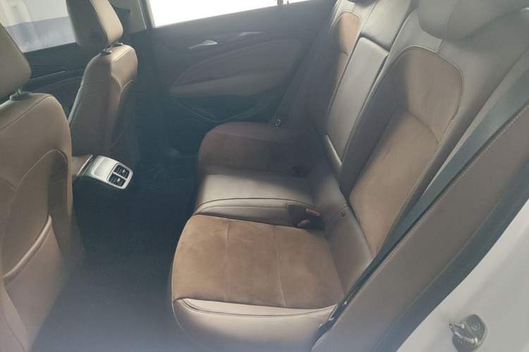 Used Buick Regal 2019 20T Elite Version China VI Standard Left Rear Seat