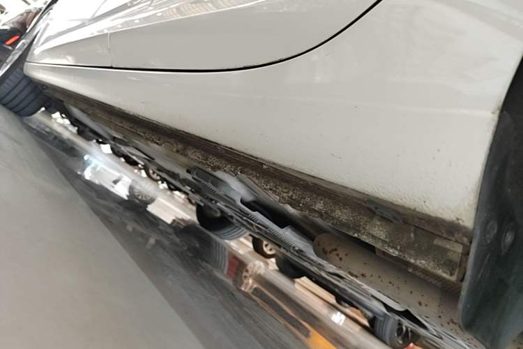 Used Buick Regal 2019 20T Elite Version China VI Standard Left Side Sill