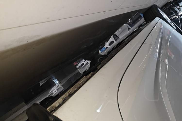 Used Buick Regal 2019 20T Elite Version China VI Standard Left Side Sill