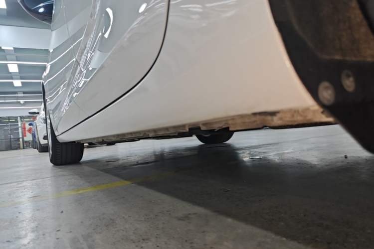 Used Buick Regal 2019 20T Elite Version China V Standard Left Side Sill